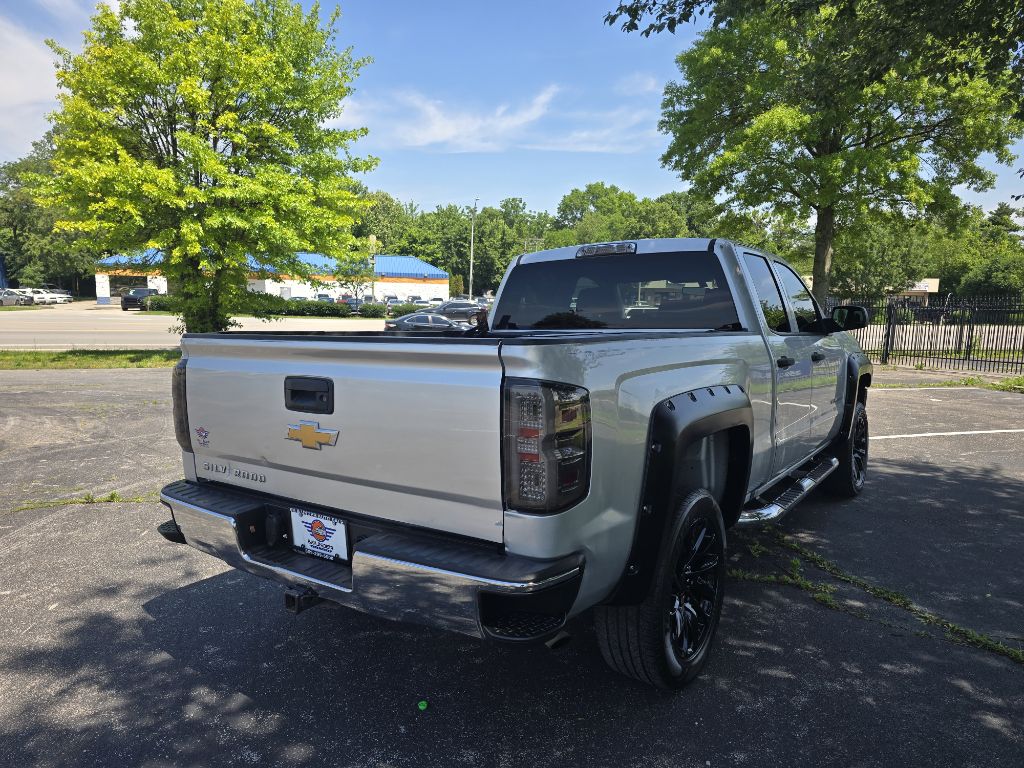 Photo 7 of this CHEVROLET SILVERADO 1500