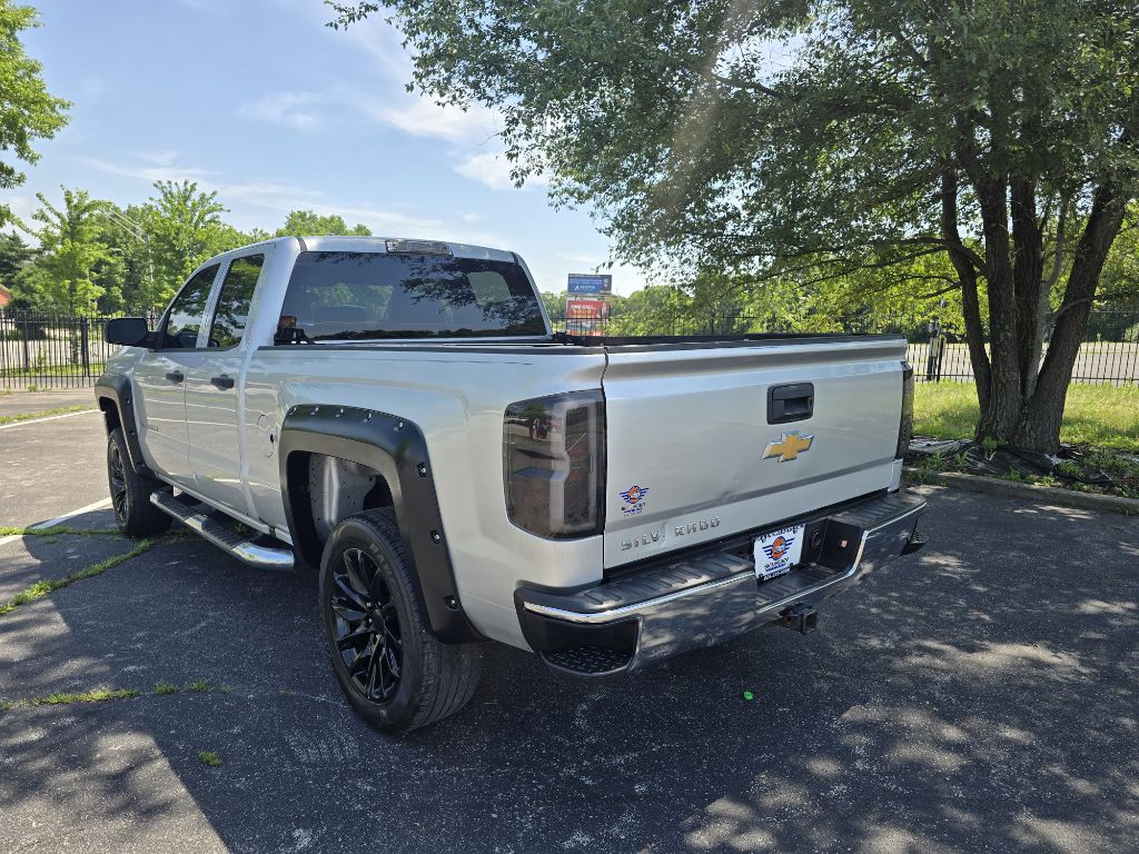 Photo 3 of this CHEVROLET SILVERADO 1500