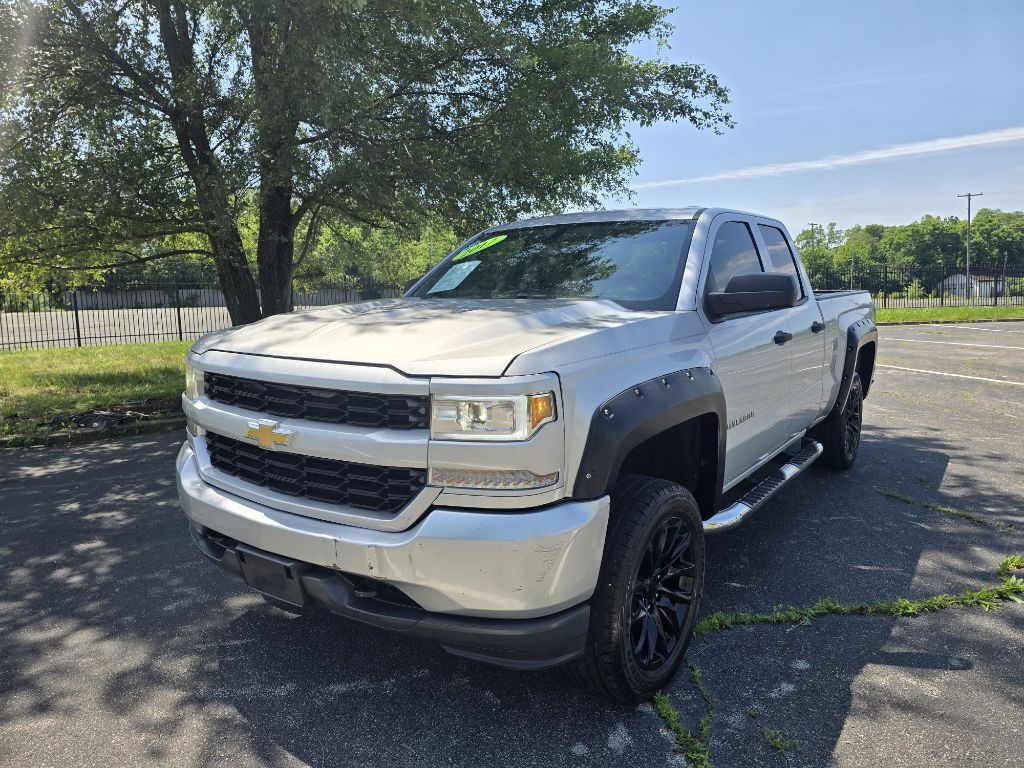 Photo 4 of this CHEVROLET SILVERADO 1500