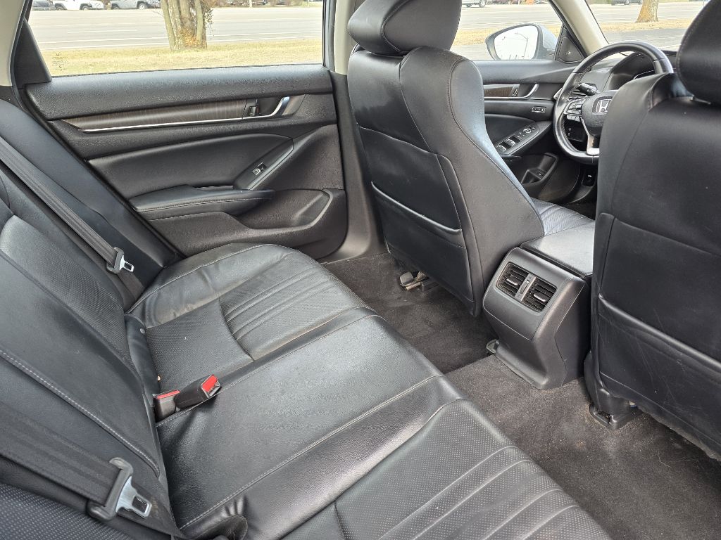 Photo 10 of this HONDA ACCORD