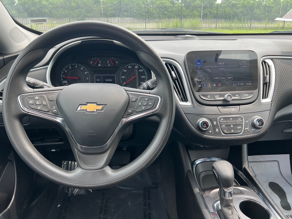 Photo 20 of this CHEVROLET MALIBU
