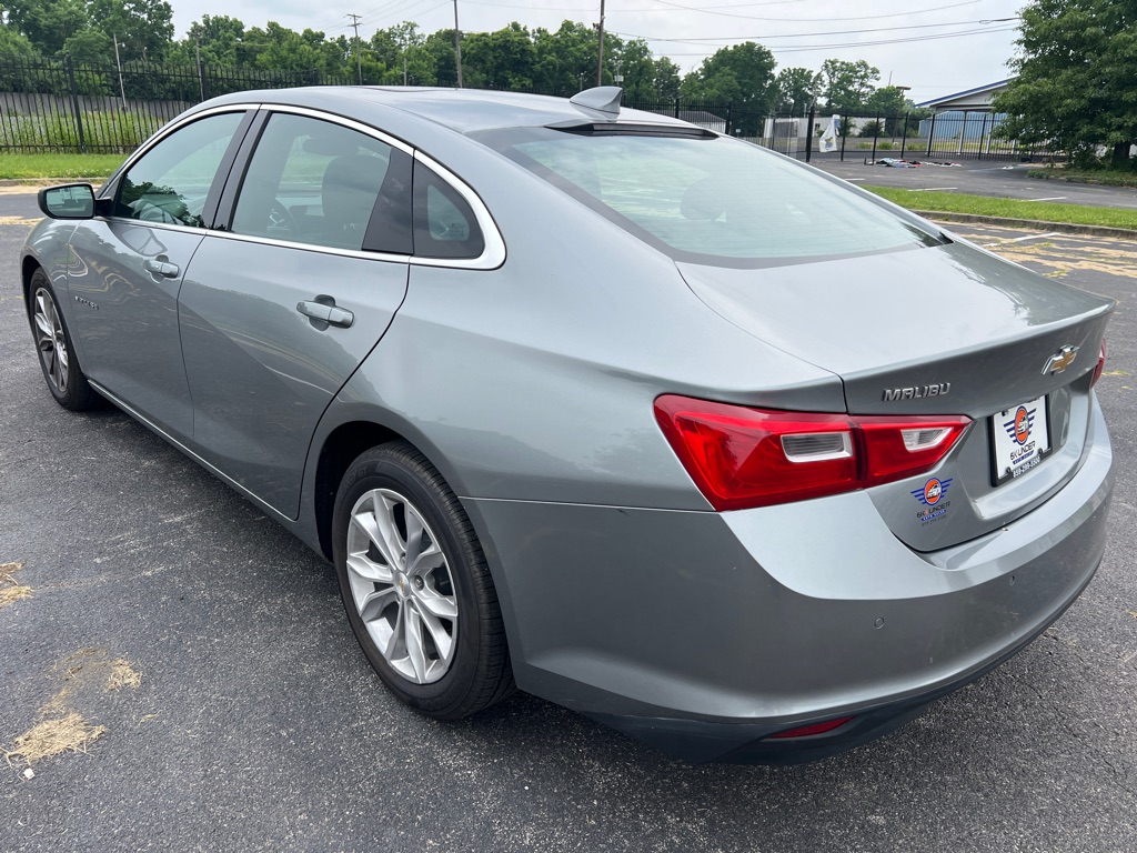 Photo 5 of this CHEVROLET MALIBU