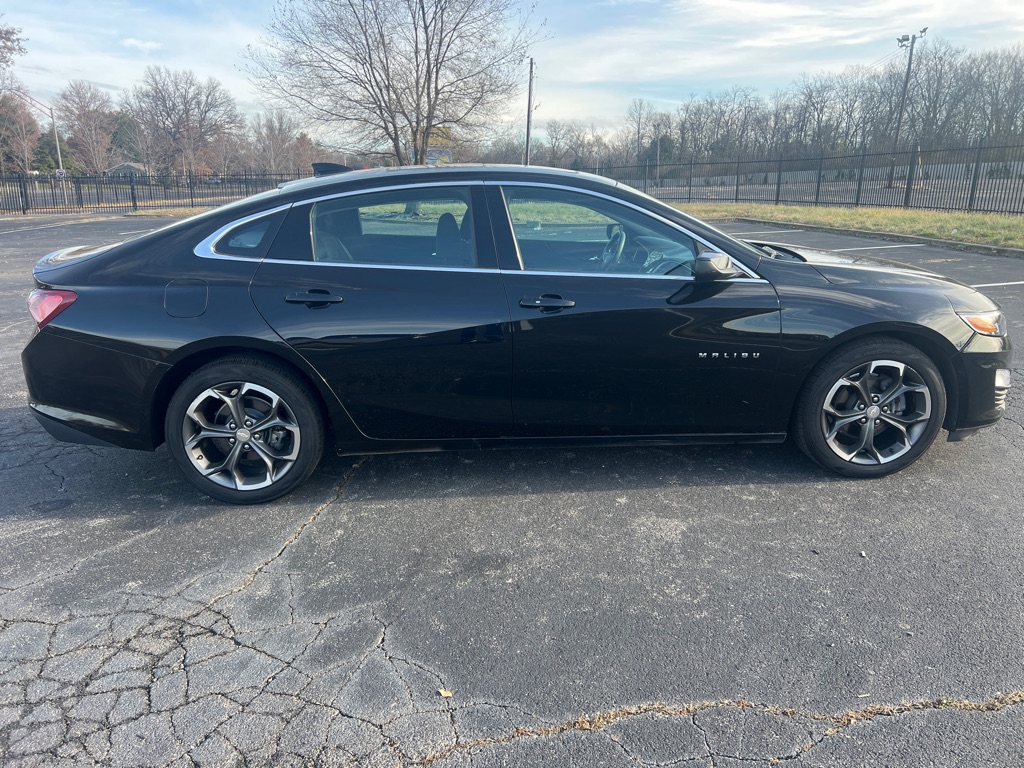 Photo 8 of this CHEVROLET MALIBU