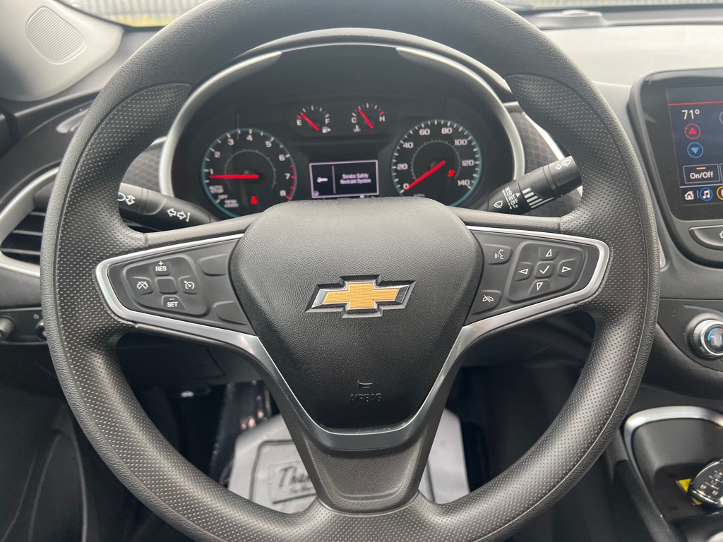 Photo 18 of this CHEVROLET MALIBU
