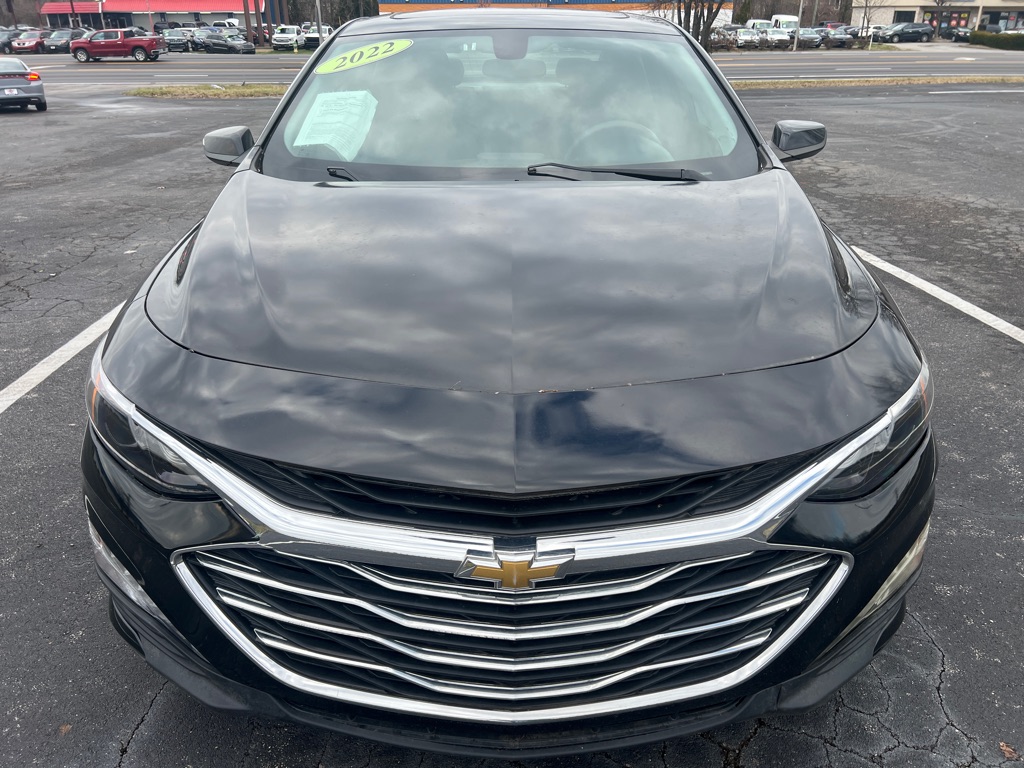 Photo 2 of this CHEVROLET MALIBU