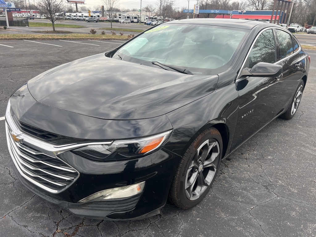 Photo 3 of this CHEVROLET MALIBU