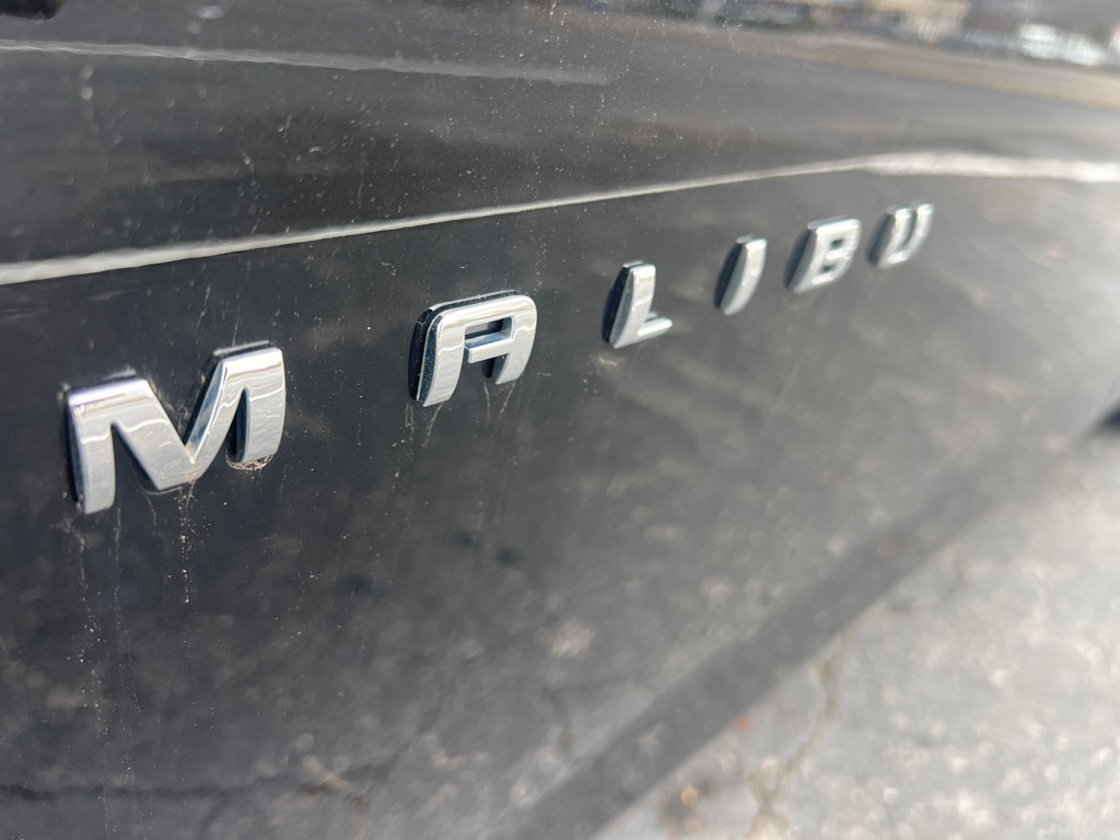 Photo 23 of this CHEVROLET MALIBU