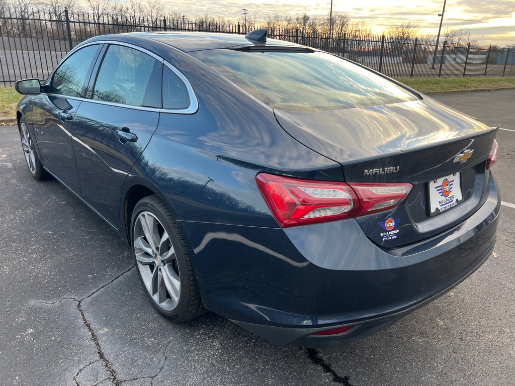 Photo 5 of this CHEVROLET MALIBU