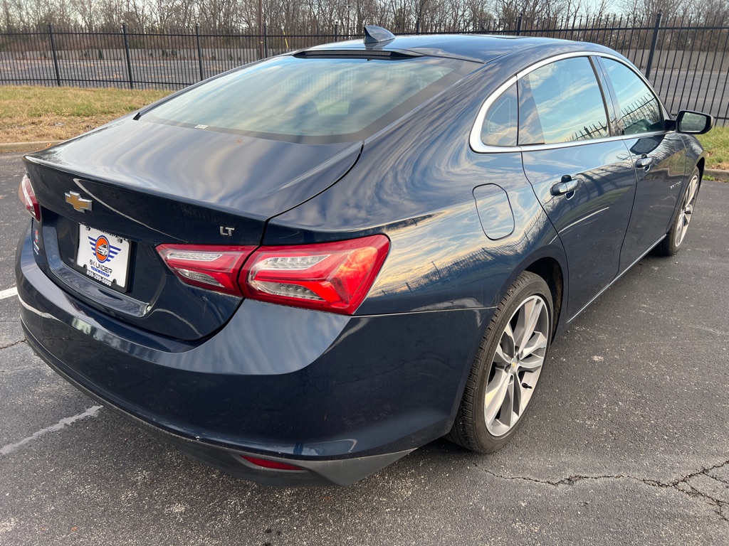 Photo 7 of this CHEVROLET MALIBU