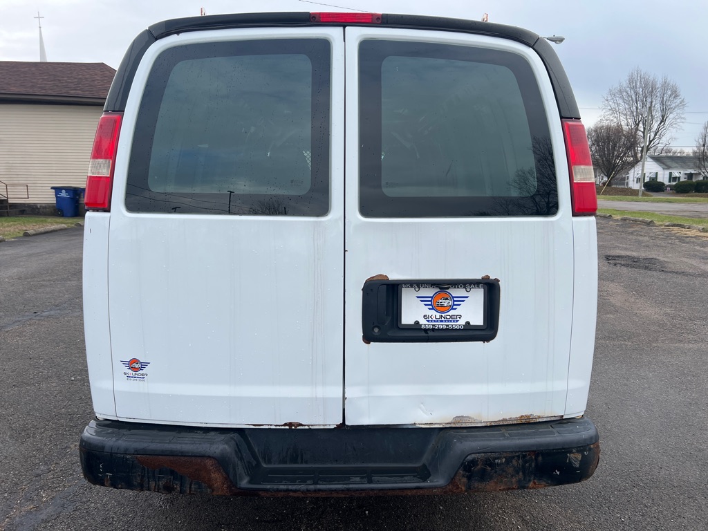 Photo 6 of this CHEVROLET EXPRESS G2500