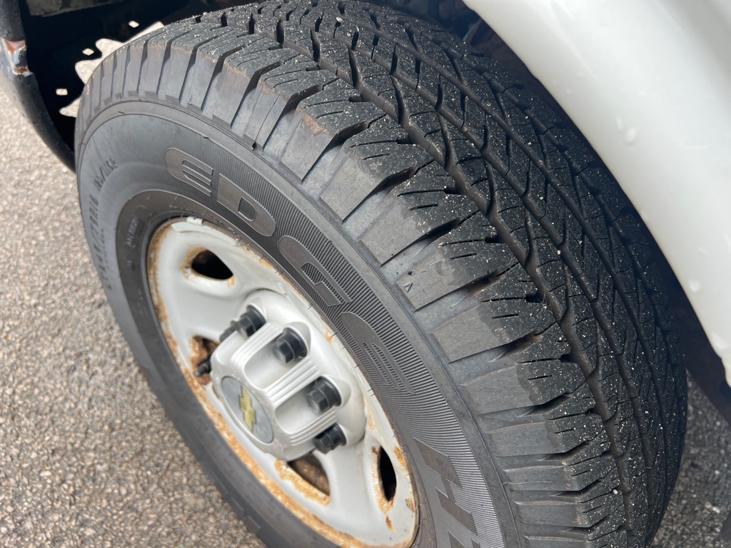 Photo 20 of this CHEVROLET EXPRESS G2500