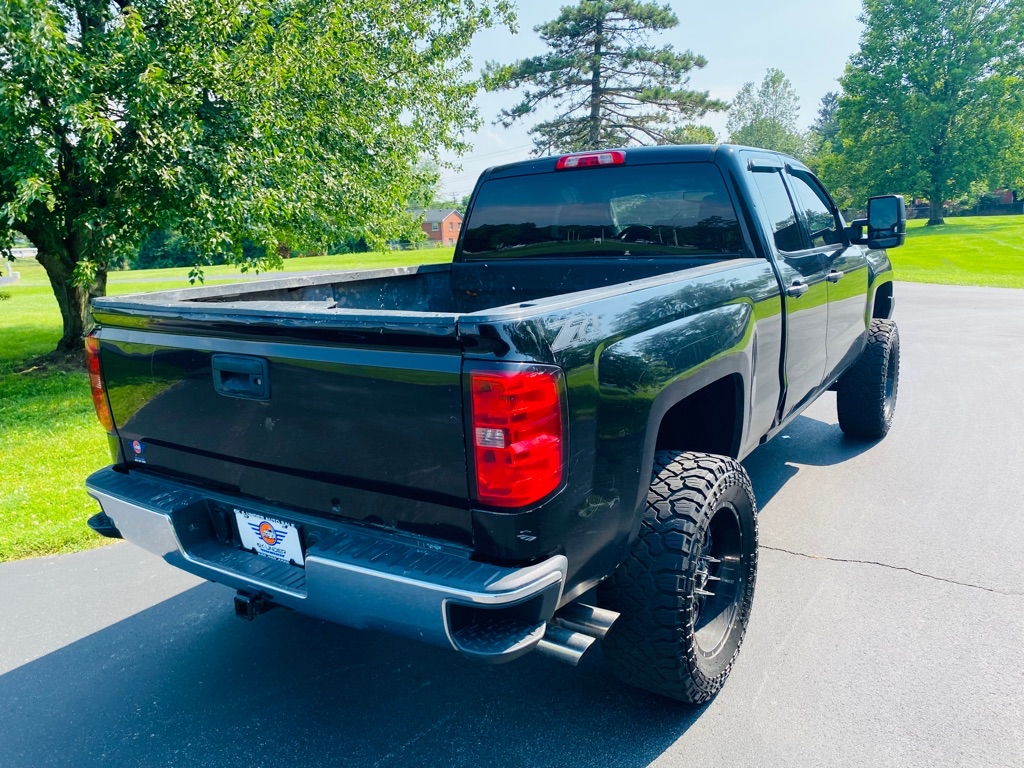 Photo 5 of this CHEVROLET SILVERADO 1500