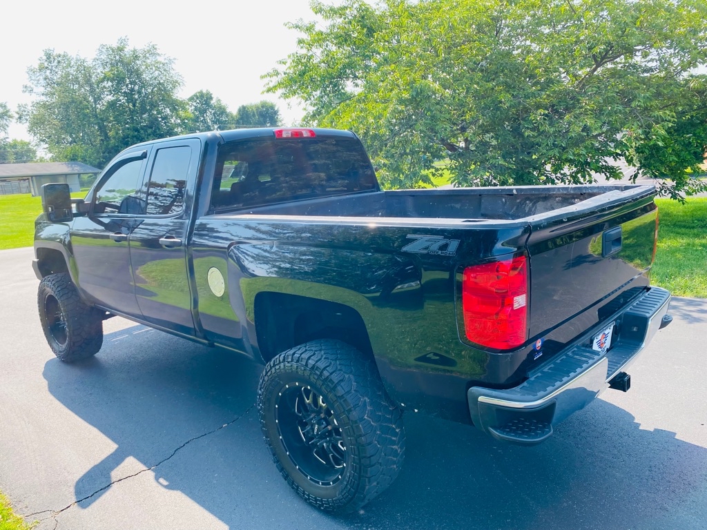 Photo 7 of this CHEVROLET SILVERADO 1500