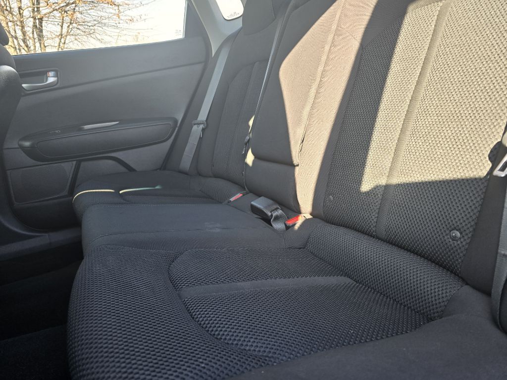 Photo 12 of this KIA OPTIMA