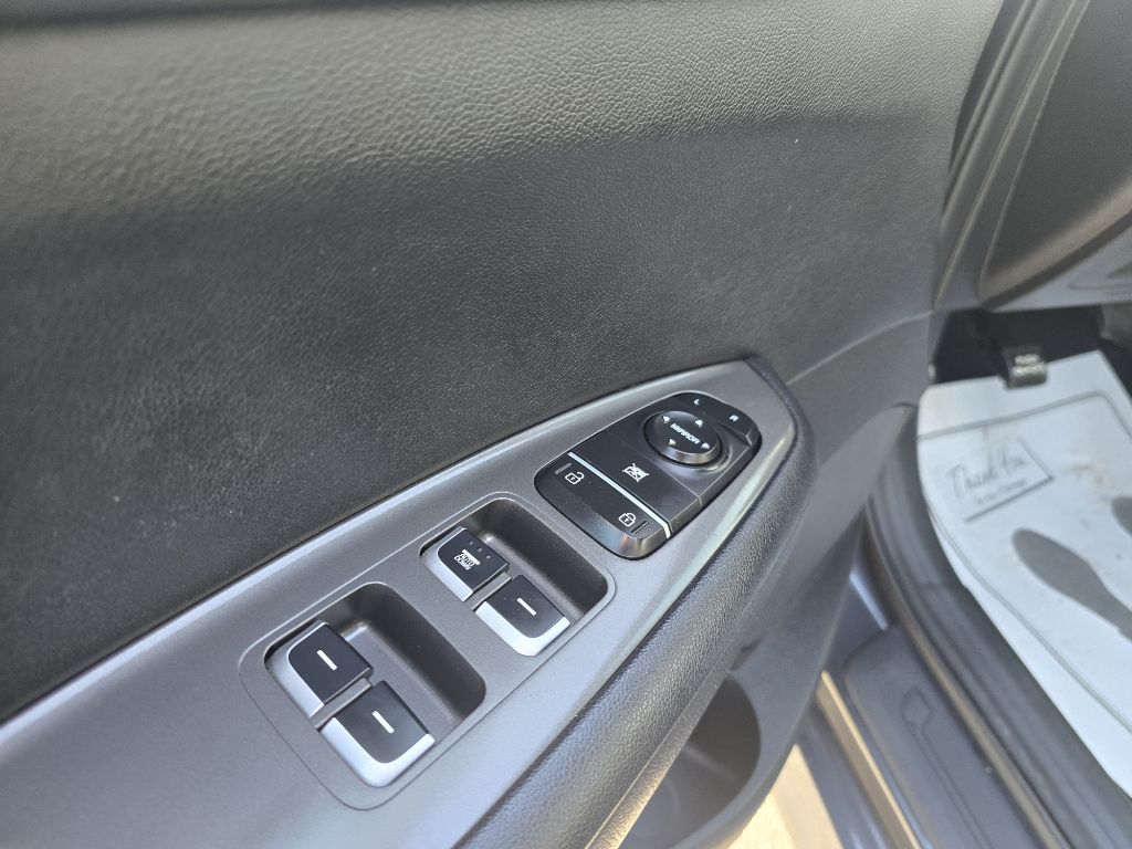 Photo 13 of this KIA OPTIMA
