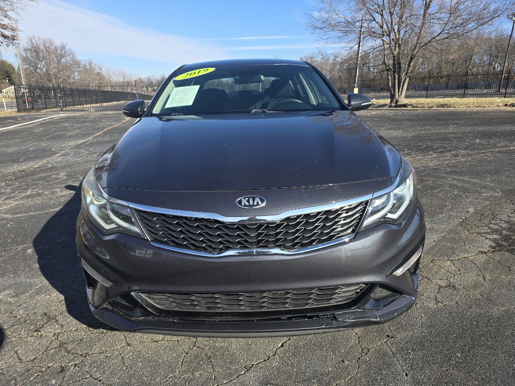 Photo 3 of this KIA OPTIMA