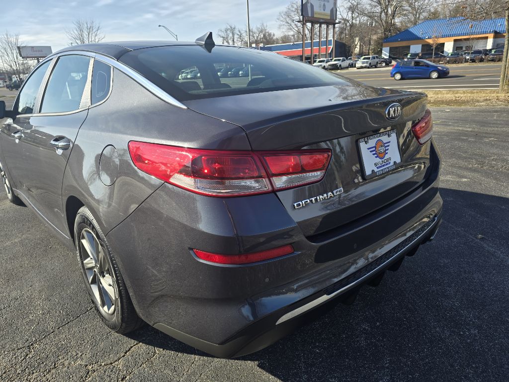 Photo 5 of this KIA OPTIMA