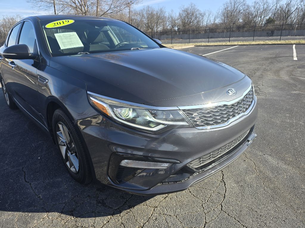 Photo 2 of this KIA OPTIMA