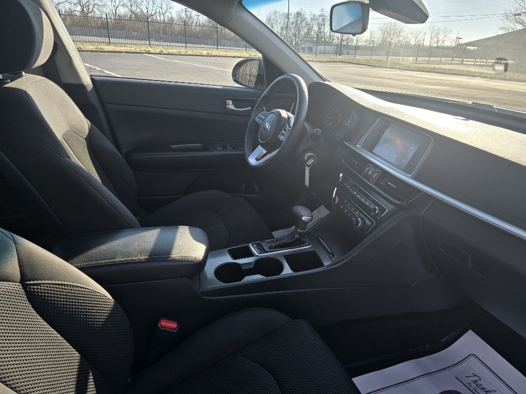 Photo 10 of this KIA OPTIMA