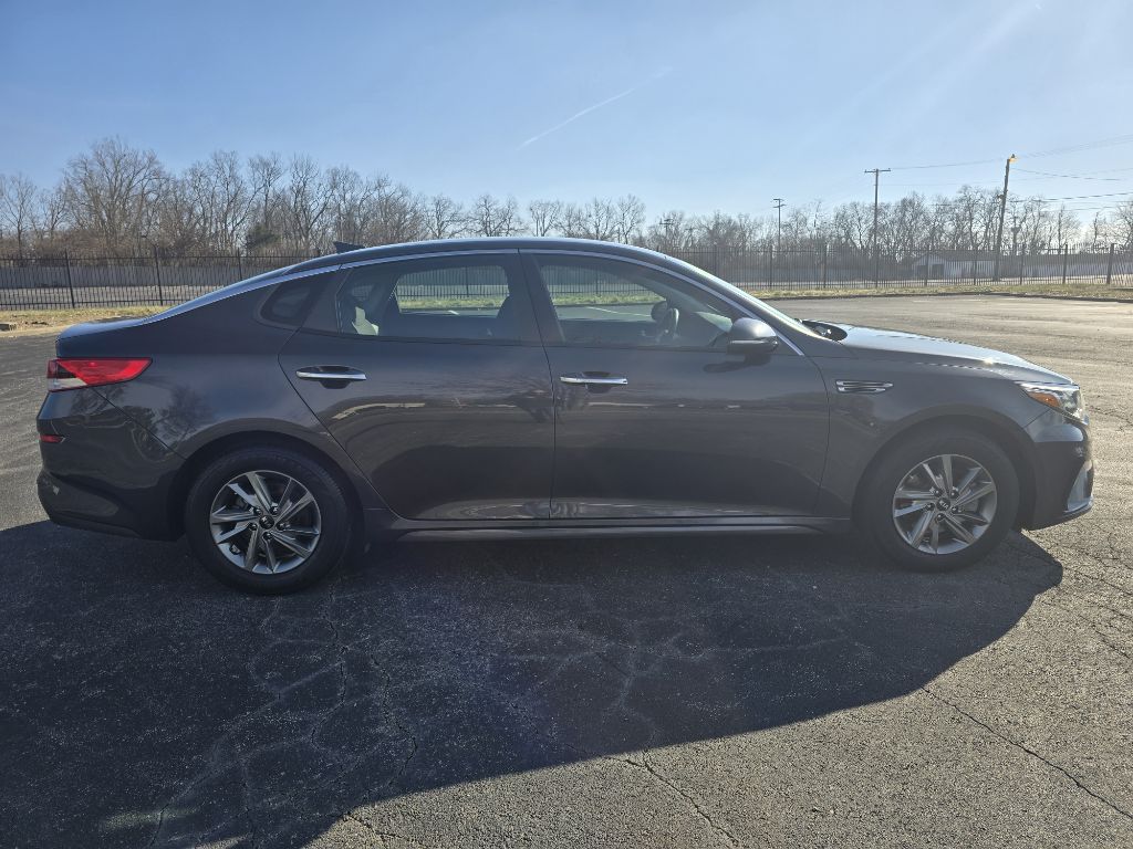 Photo 9 of this KIA OPTIMA