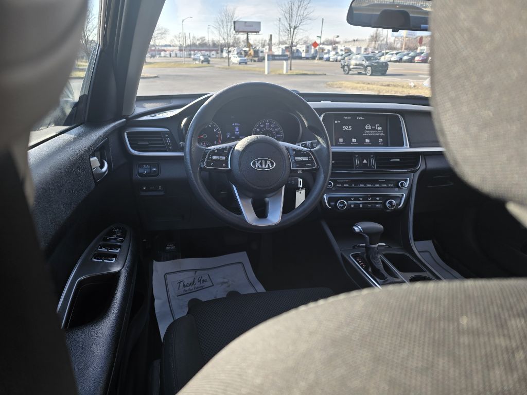 Photo 11 of this KIA OPTIMA