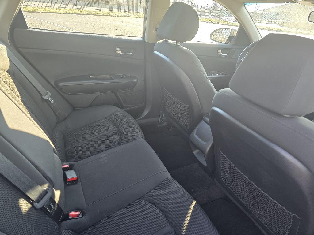 Photo 6 of this KIA OPTIMA