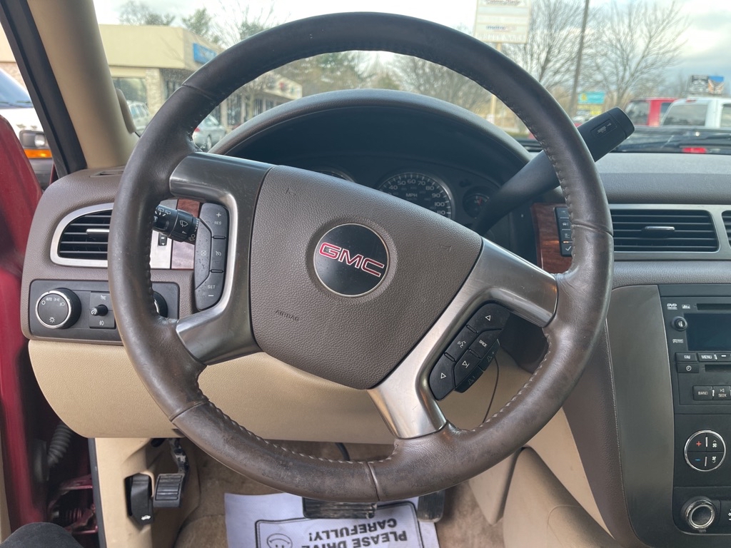 Photo 39 of this GMC YUKON