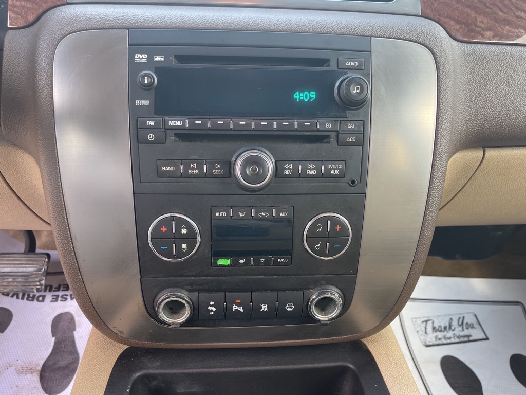 Photo 40 of this GMC YUKON