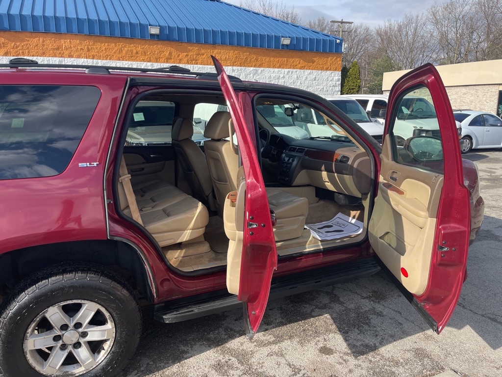 Photo 11 of this GMC YUKON