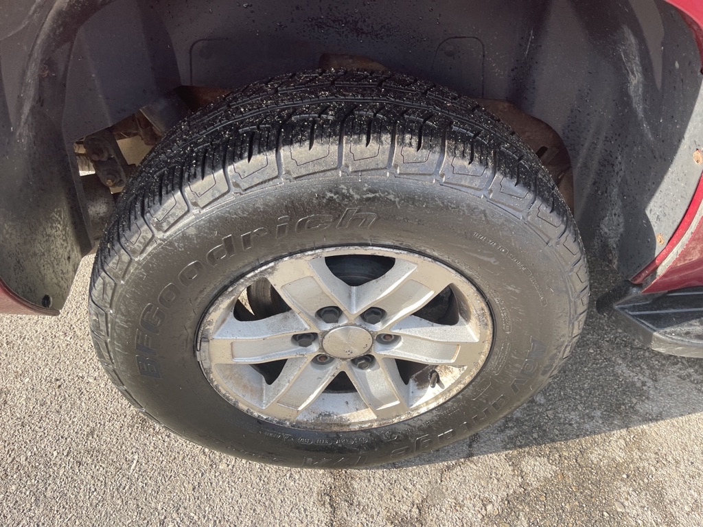 Photo 16 of this GMC YUKON