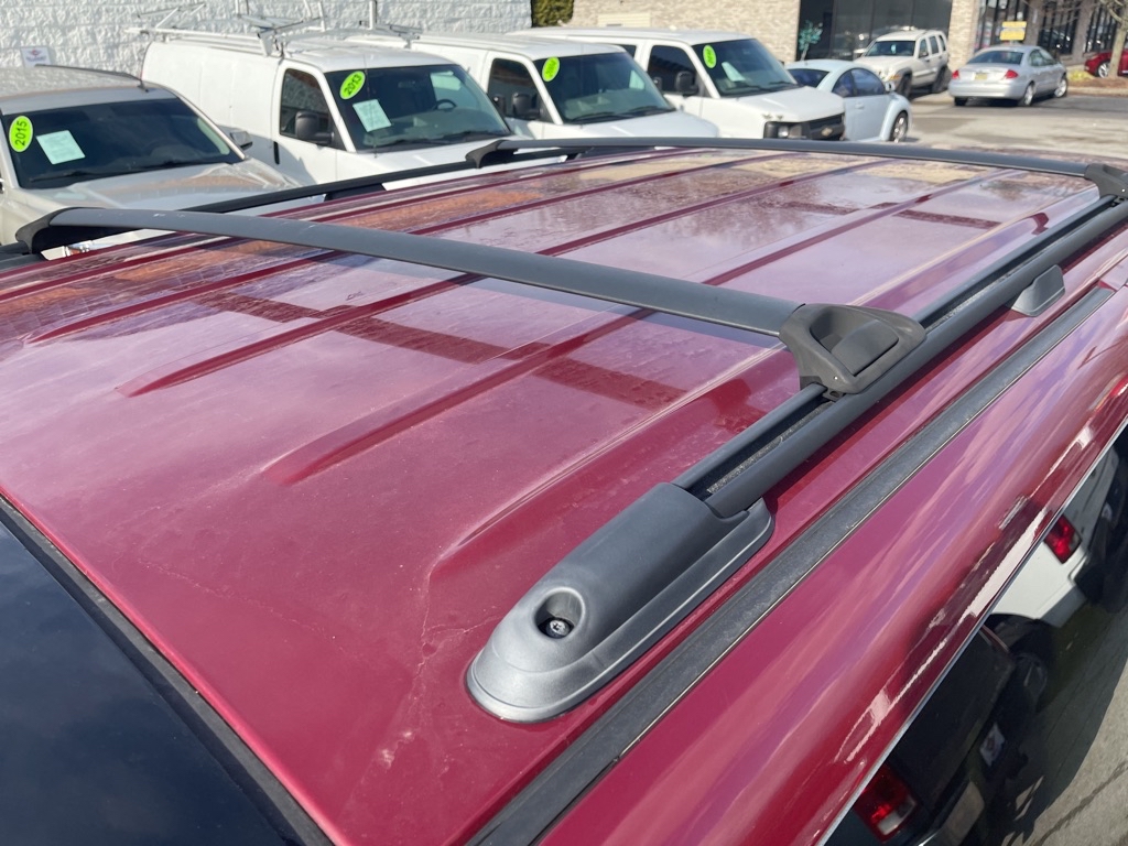 Photo 18 of this GMC YUKON