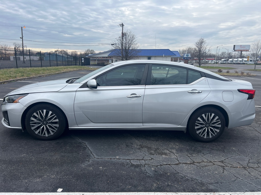 Photo 4 of this NISSAN ALTIMA