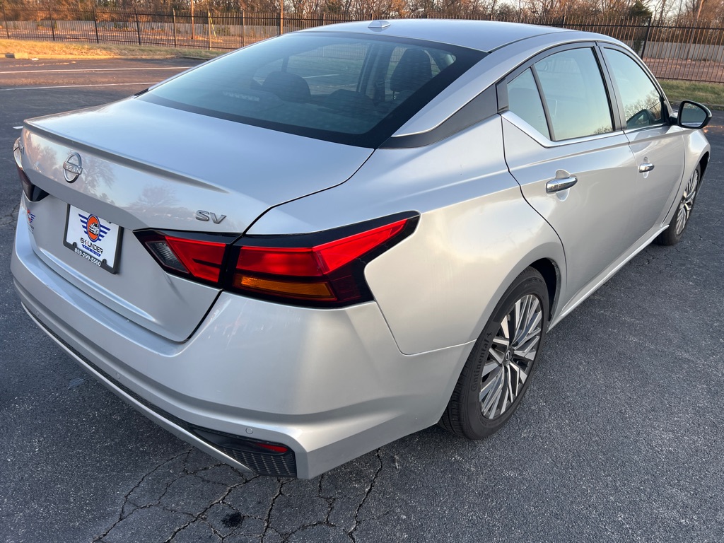 Photo 7 of this NISSAN ALTIMA