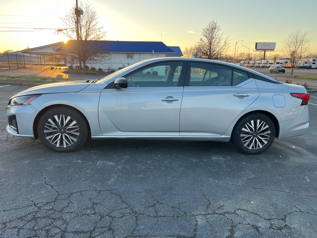 Photo 4 of this NISSAN ALTIMA