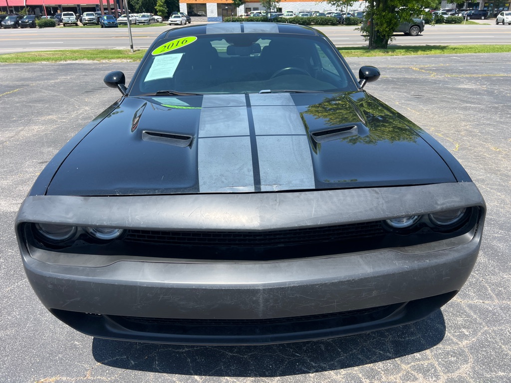 Photo 2 of this DODGE CHALLENGER