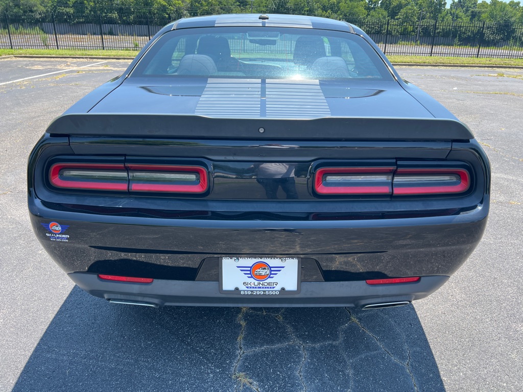 Photo 6 of this DODGE CHALLENGER