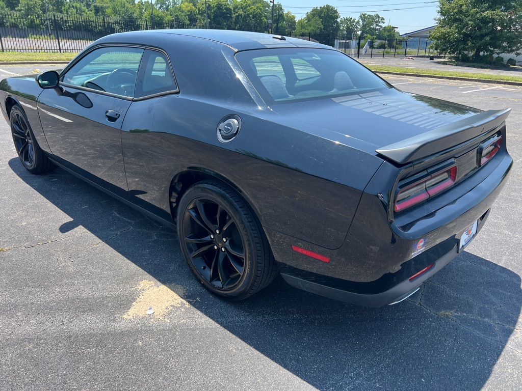 Photo 5 of this DODGE CHALLENGER