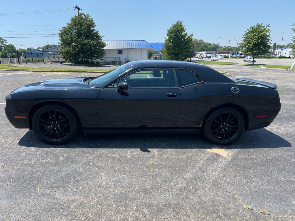 Photo 4 of this DODGE CHALLENGER