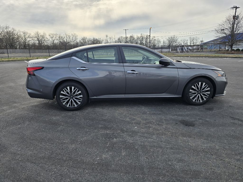 Photo 7 of this NISSAN ALTIMA