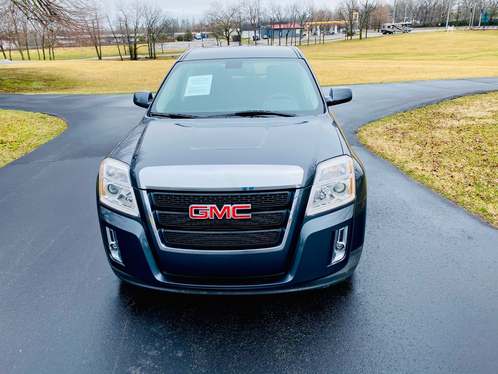 Photo 2 of this GMC TERRAIN