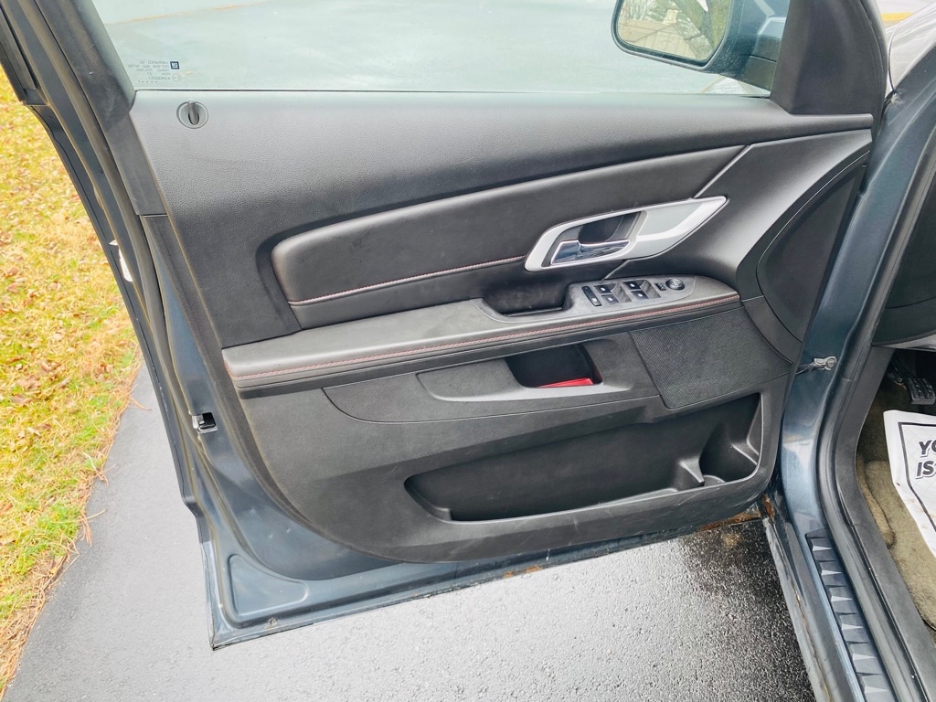 Photo 10 of this GMC TERRAIN