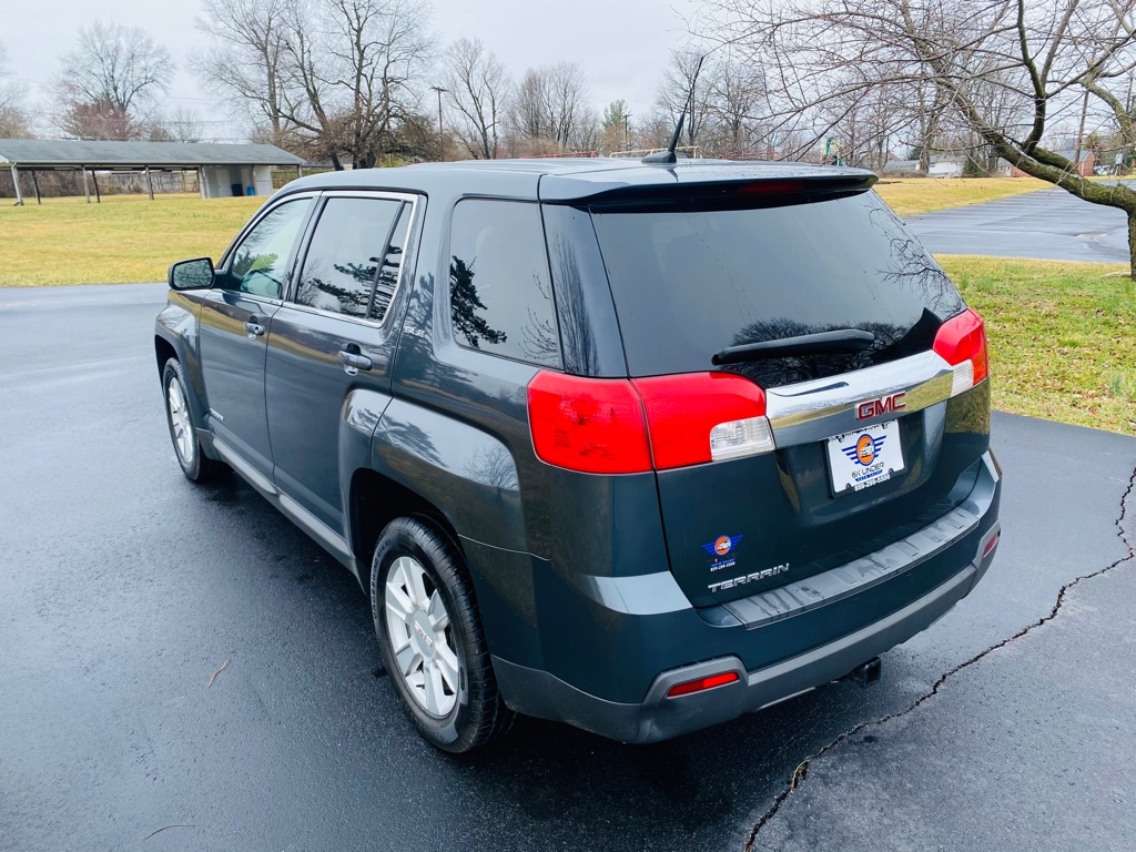 Photo 6 of this GMC TERRAIN