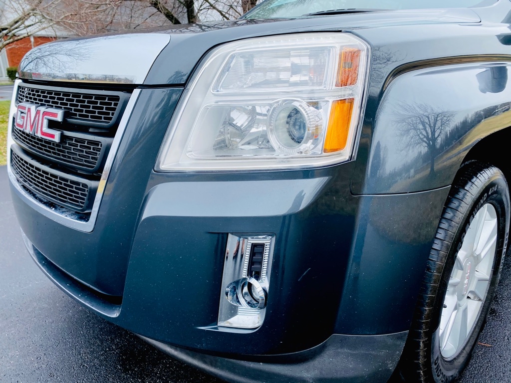 Photo 7 of this GMC TERRAIN