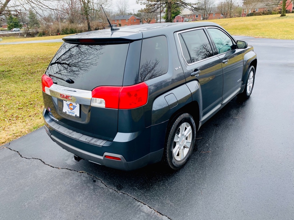 Photo 4 of this GMC TERRAIN