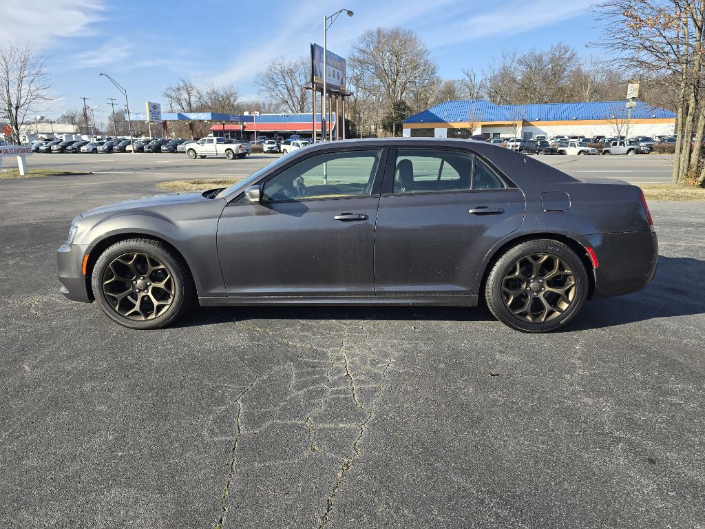 Photo 5 of this CHRYSLER 300