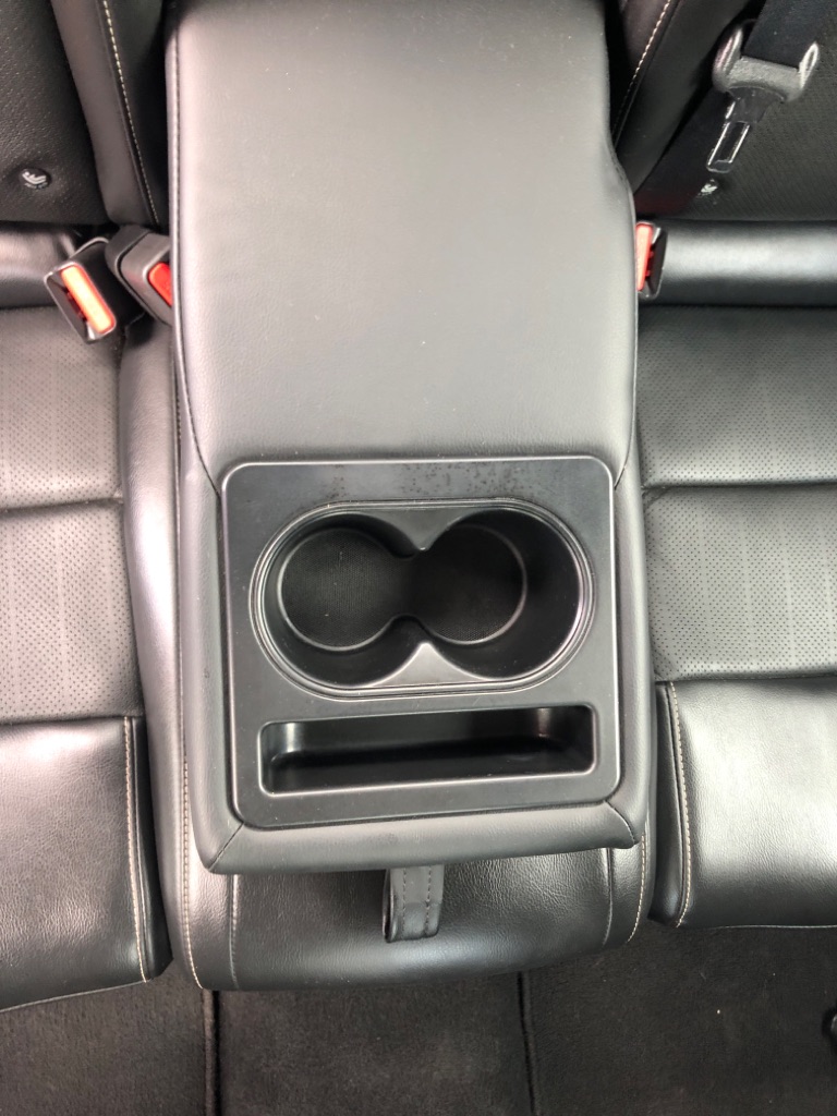 Photo 12 of this NISSAN MAXIMA