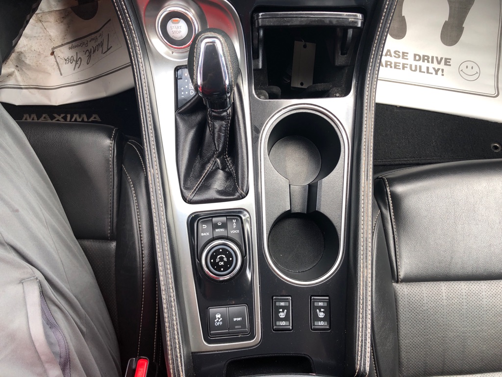 Photo 10 of this NISSAN MAXIMA