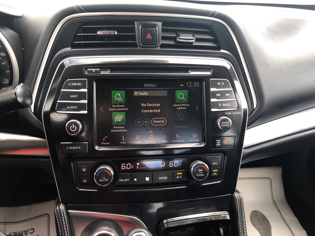 Photo 13 of this NISSAN MAXIMA