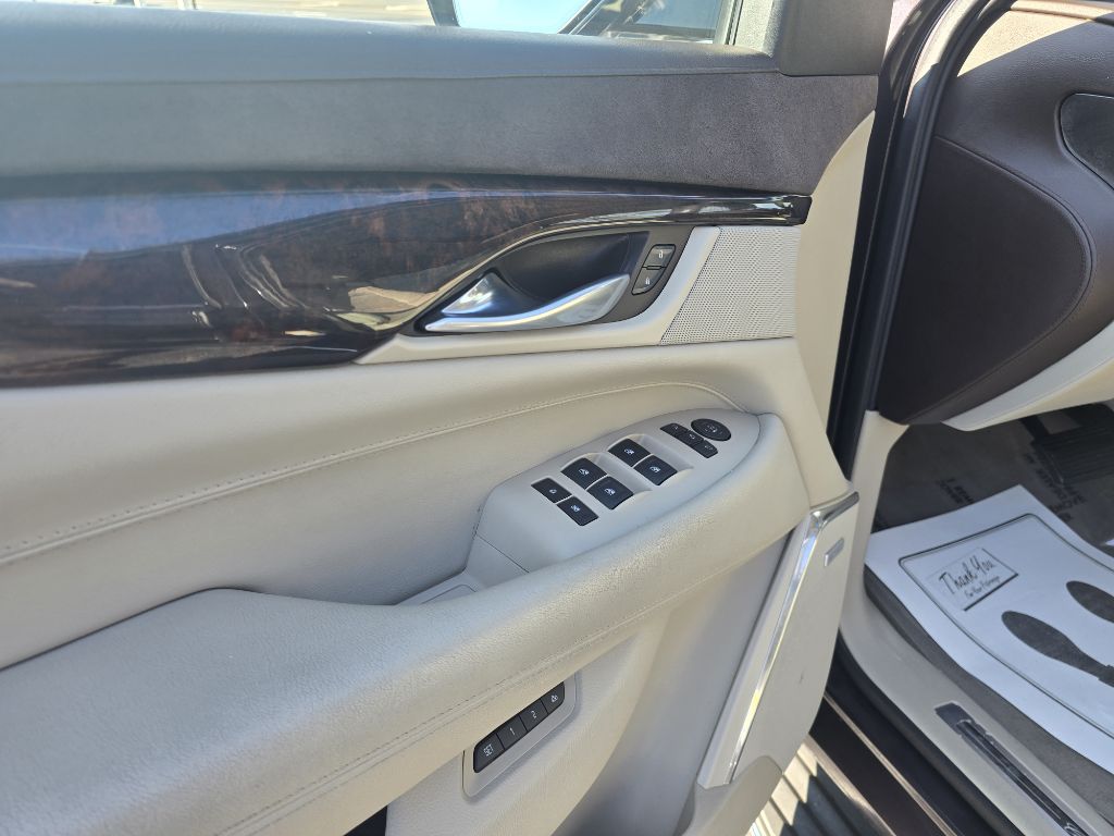 Photo 21 of this CADILLAC ESCALADE