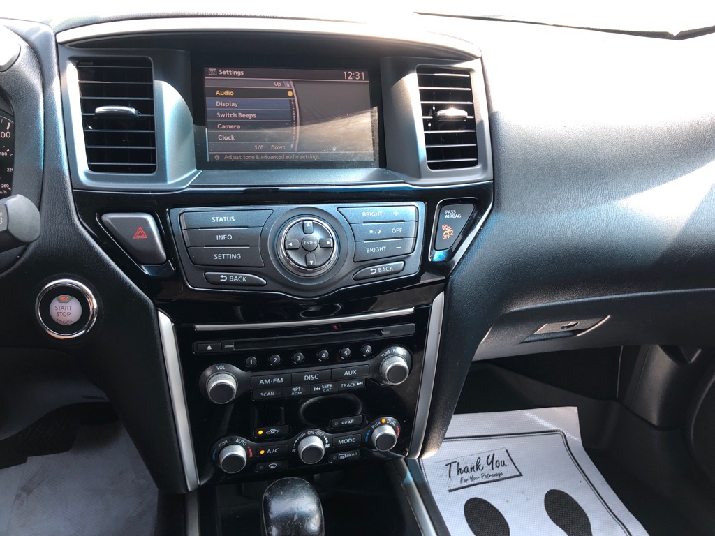 Photo 8 of this NISSAN PATHFINDER